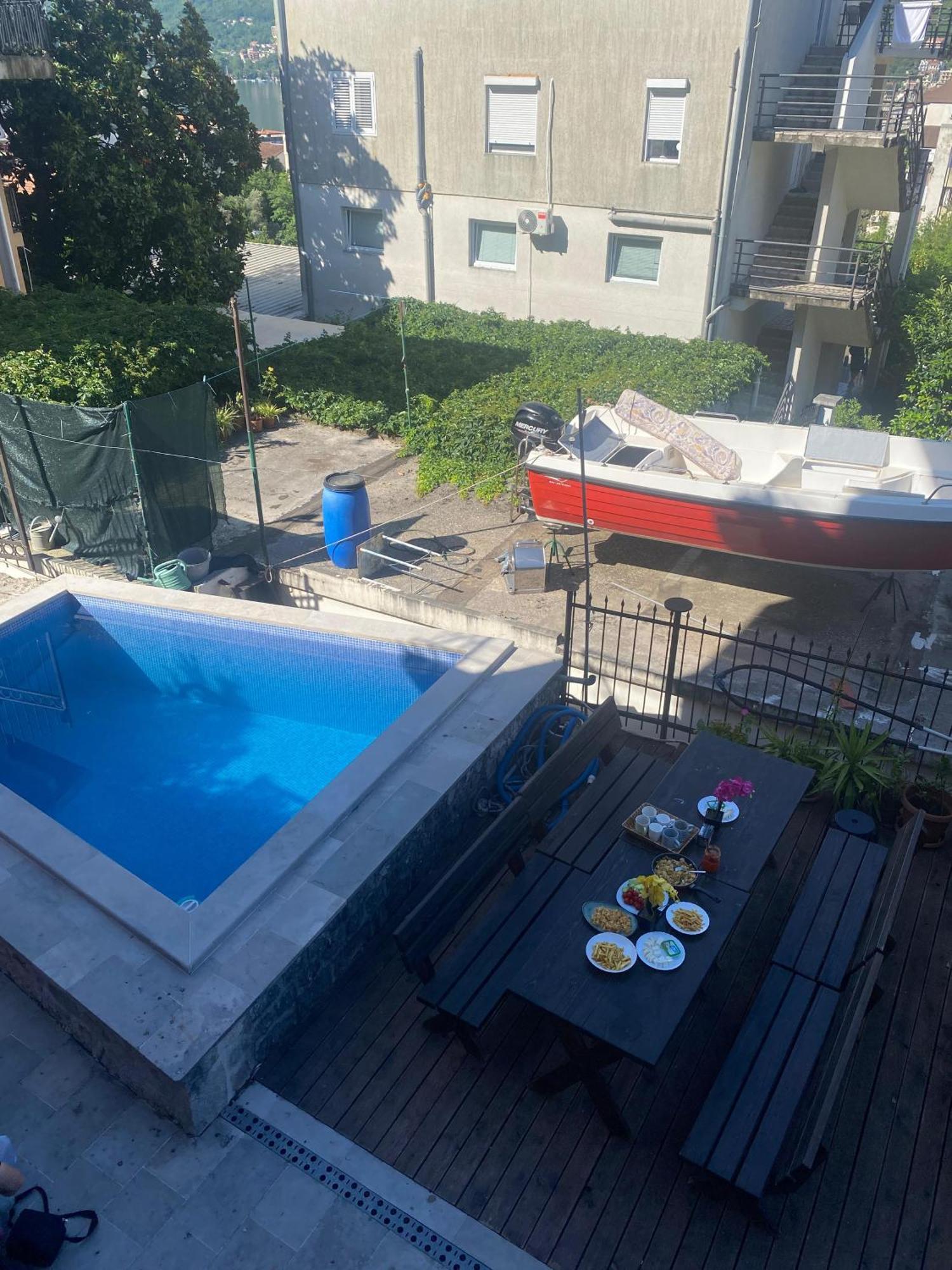 Themis Apart Hotel Kotor Extérieur photo