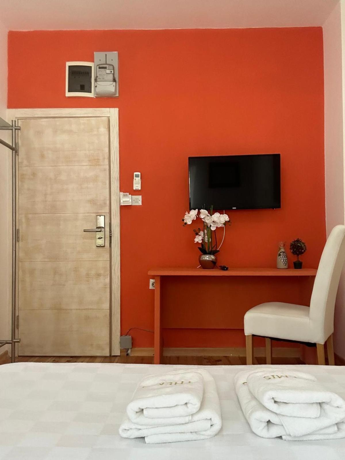 Themis Apart Hotel Kotor Extérieur photo