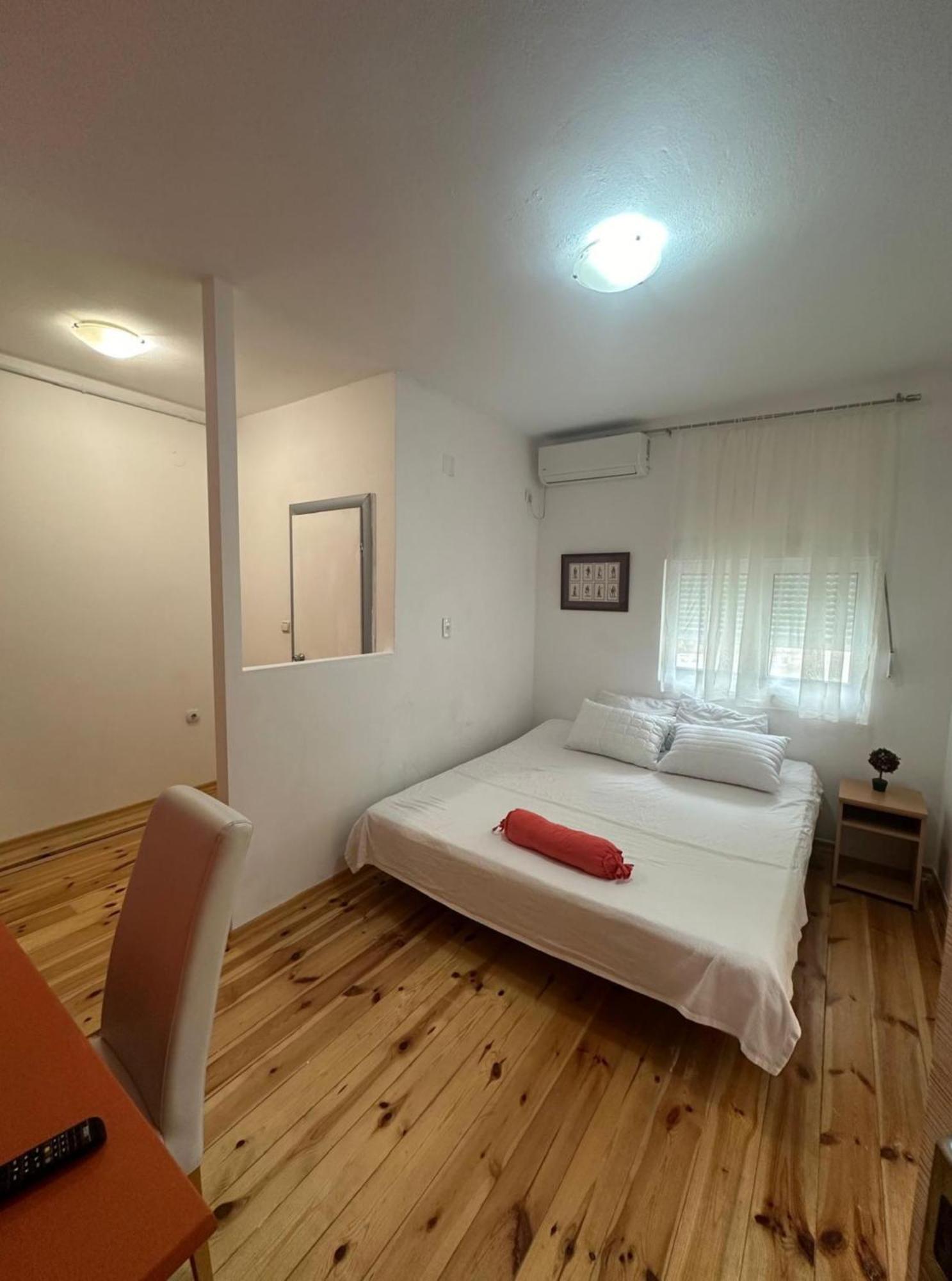 Themis Apart Hotel Kotor Extérieur photo