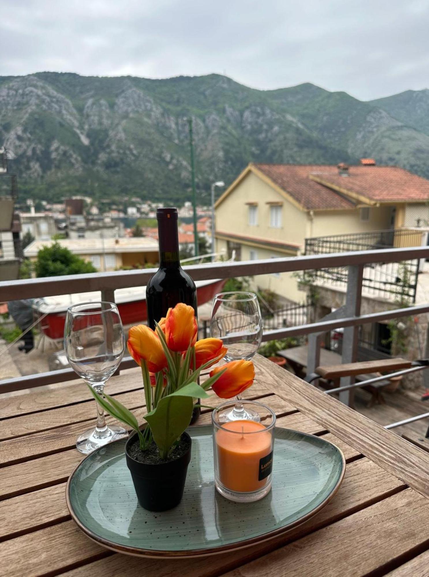 Themis Apart Hotel Kotor Extérieur photo