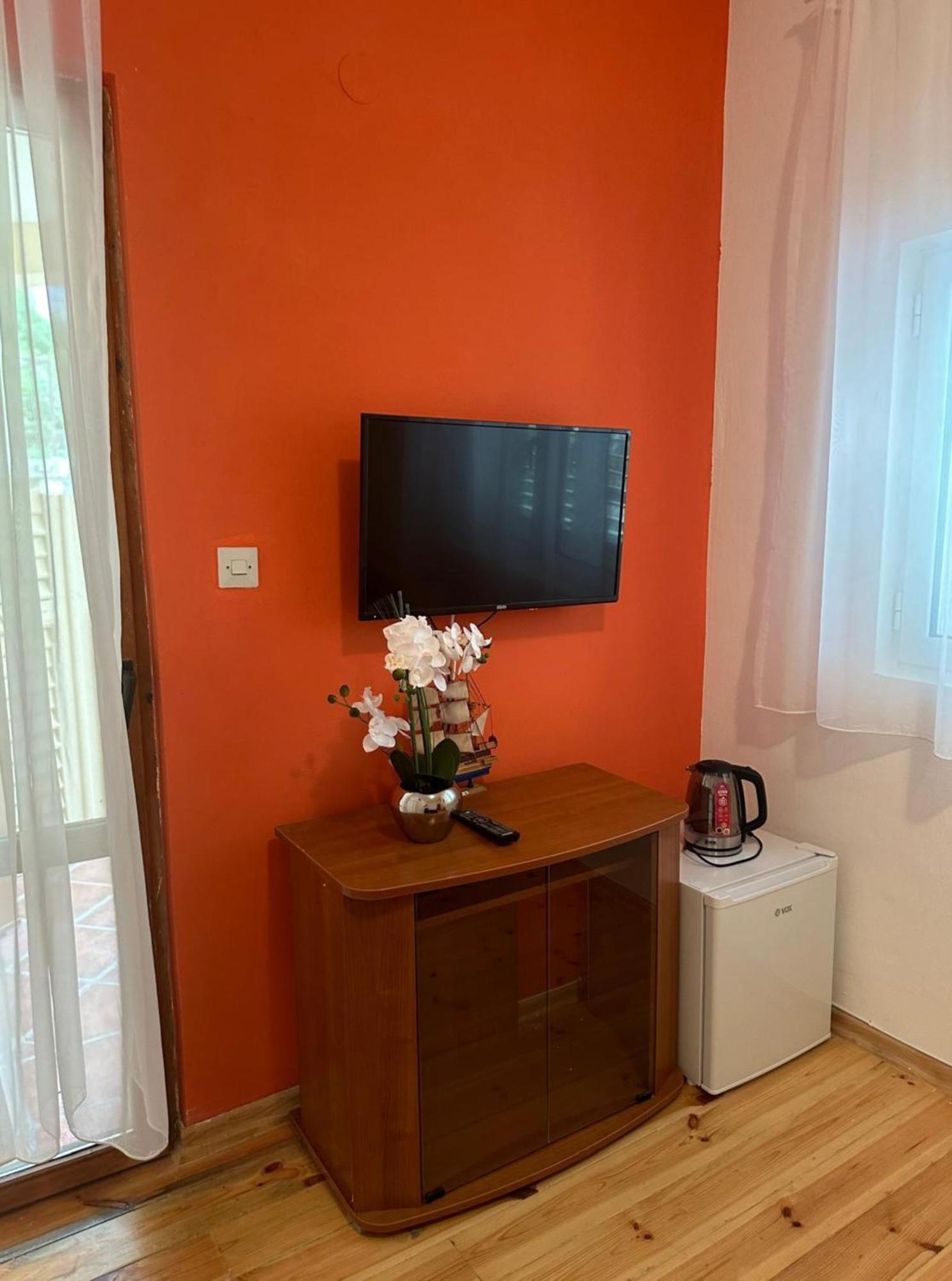 Themis Apart Hotel Kotor Extérieur photo